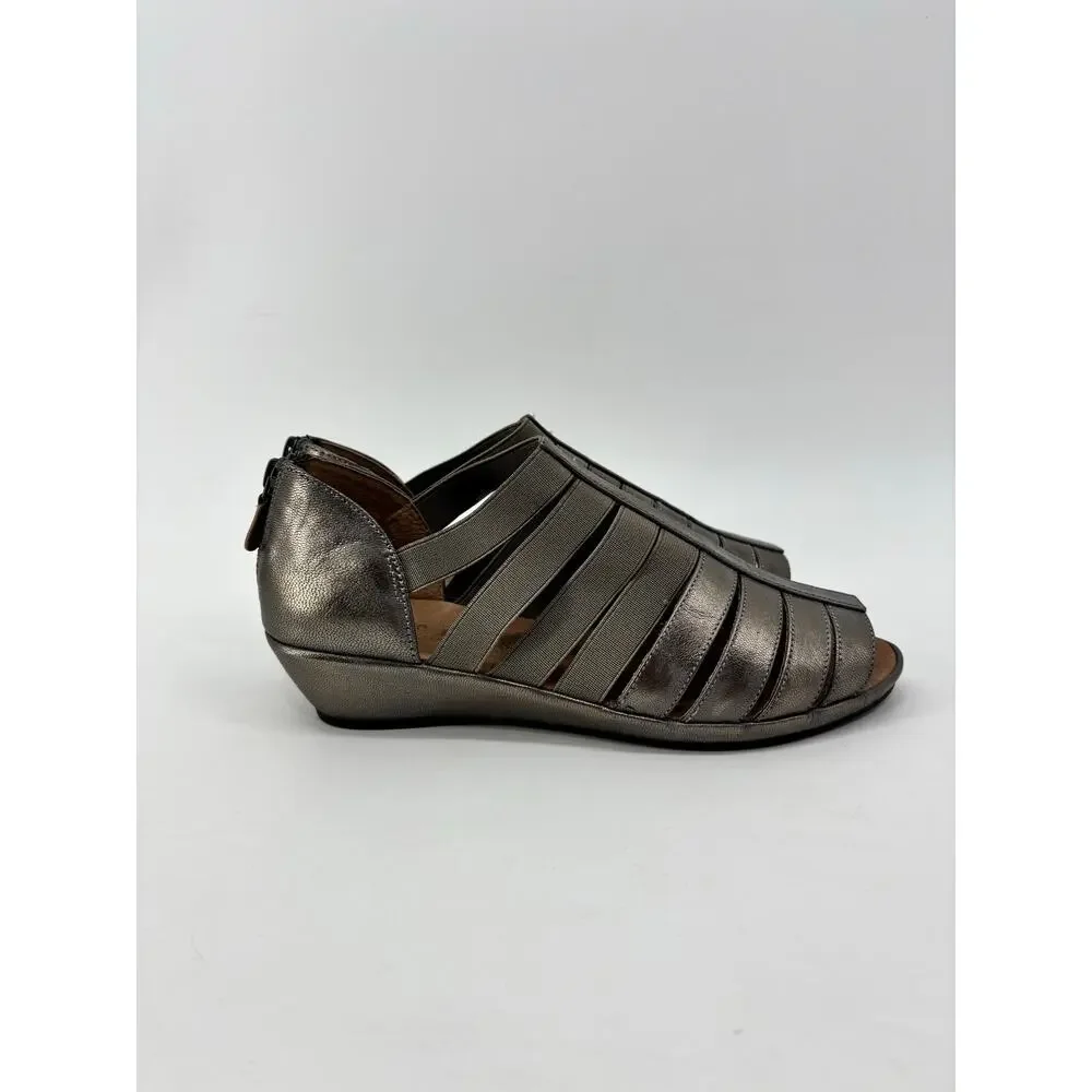 Gentle Souls Womens Size 7.5 Lana Metallic Sandals Wedge Elastic